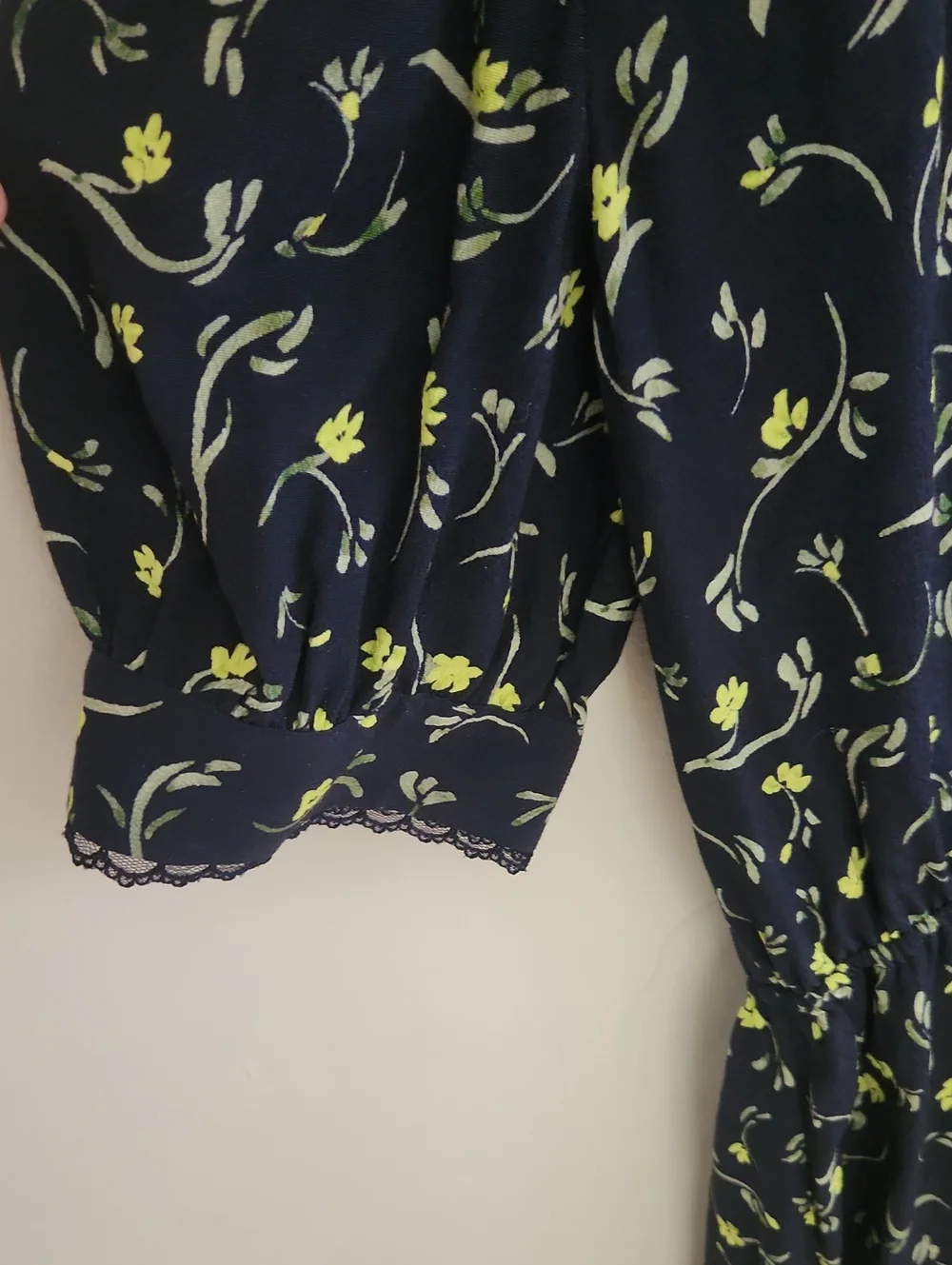 Sunday Best Aritzia Floral Dress With Collar & Lace Details Small